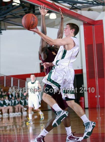 Thumbnail 3 in Vestal vs. Mt. Vernon (Regional Class AA Semifinal) photogallery.