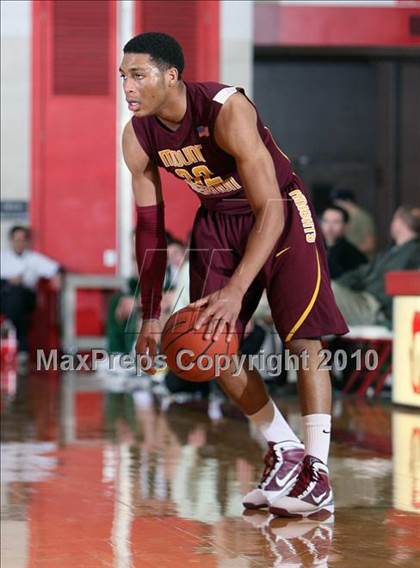 Thumbnail 3 in Vestal vs. Mt. Vernon (Regional Class AA Semifinal) photogallery.