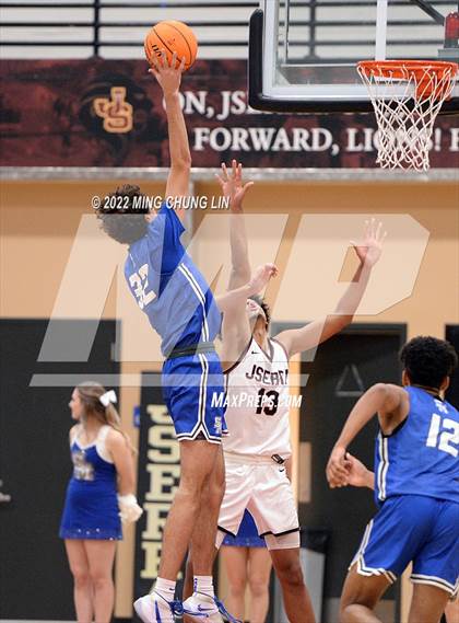 Thumbnail 1 in Santa Margarita @ JSerra Catholic photogallery.