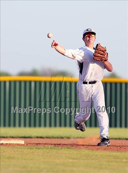 Thumbnail 1 in Kaufman @ Crandall photogallery.