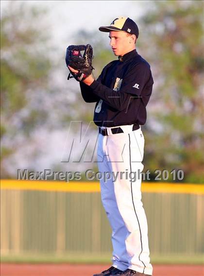 Thumbnail 1 in Kaufman @ Crandall photogallery.