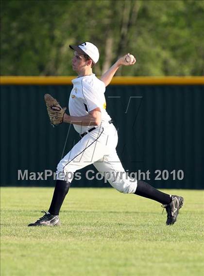 Thumbnail 2 in Kaufman @ Crandall photogallery.