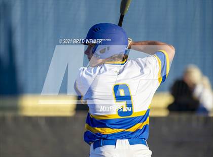 Thumbnail 3 in E.D. White @ Vandebilt (Scrimmage) photogallery.