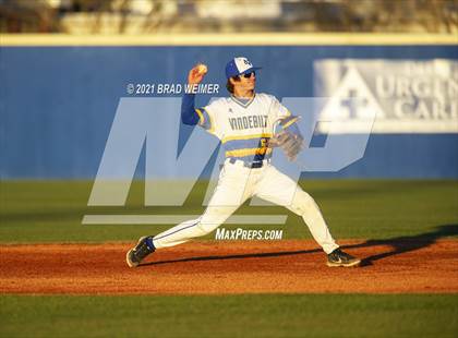 Thumbnail 1 in E.D. White @ Vandebilt (Scrimmage) photogallery.