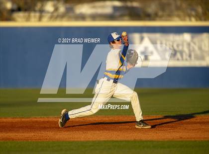 Thumbnail 2 in E.D. White @ Vandebilt (Scrimmage) photogallery.