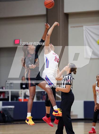 Thumbnail 1 in Duncanville vs. Summer Creek (McDonald's Texas Invitational) photogallery.