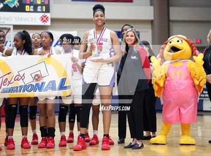 Thumbnail 3 in Duncanville vs. Summer Creek (McDonald's Texas Invitational) photogallery.
