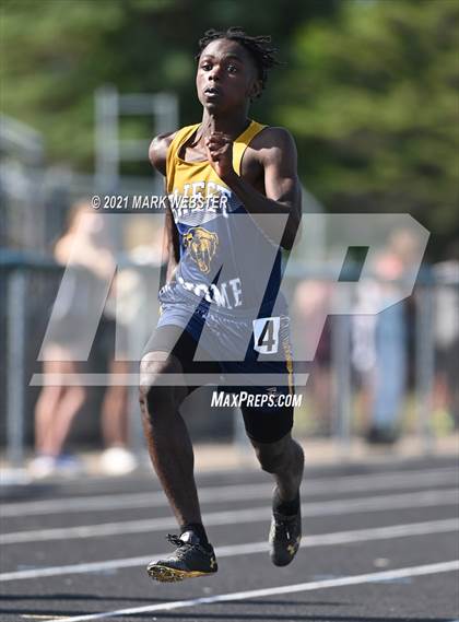 Thumbnail 3 in Section 6 Class A Track and Field Championships (Boys) photogallery.