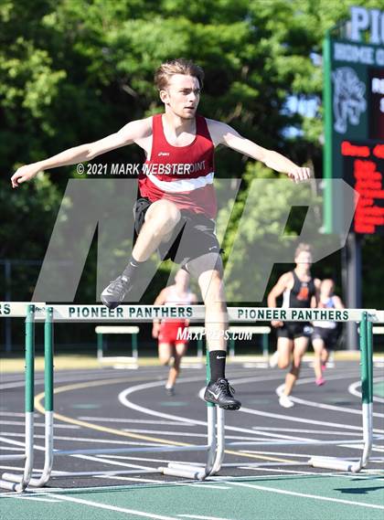 Thumbnail 3 in Section 6 Class A Track and Field Championships (Boys) photogallery.