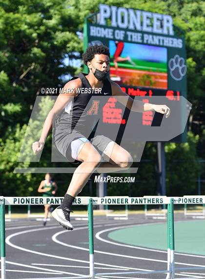Thumbnail 2 in Section 6 Class A Track and Field Championships (Boys) photogallery.