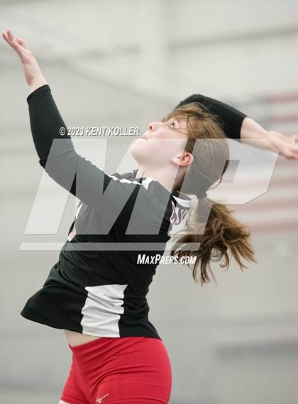 Thumbnail 3 in Canton vs. Dakota photogallery.
