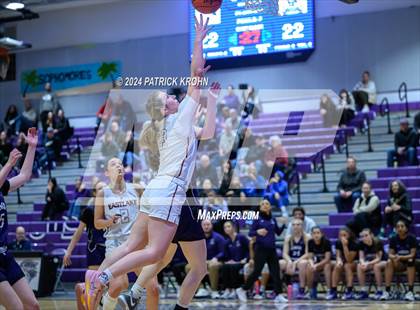 Thumbnail 2 in Kamiak vs Eastlake (WIAA 4A District 1/2) photogallery.