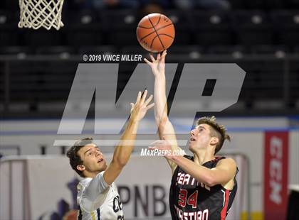 Thumbnail 2 in Seattle Christian vs. Cedar Park Christian photogallery.
