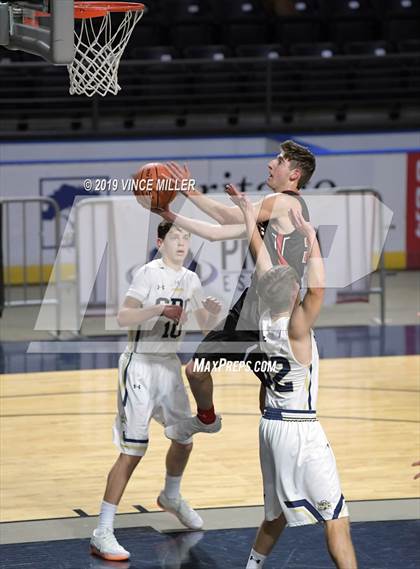 Thumbnail 2 in Seattle Christian vs. Cedar Park Christian photogallery.