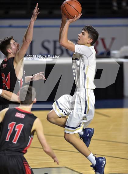 Thumbnail 3 in Seattle Christian vs. Cedar Park Christian photogallery.