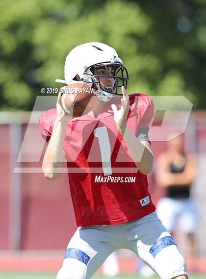 Thumbnail 3 in Mater Dei vs. Don Bosco Prep (Scrimmage) photogallery.