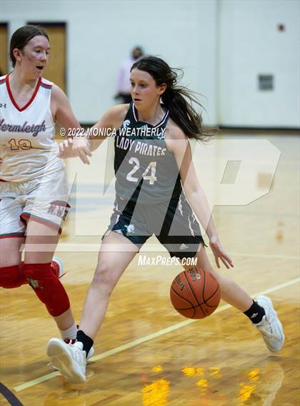 Thumbnail 2 in Eula vs Hermleigh (UIL 1A Regional Quarterfinal Playoff) photogallery.