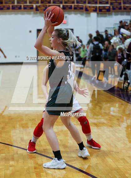Thumbnail 2 in Eula vs Hermleigh (UIL 1A Regional Quarterfinal Playoff) photogallery.