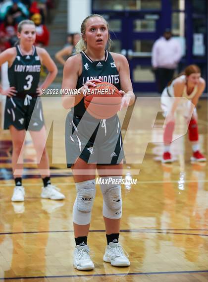 Thumbnail 2 in Eula vs Hermleigh (UIL 1A Regional Quarterfinal Playoff) photogallery.