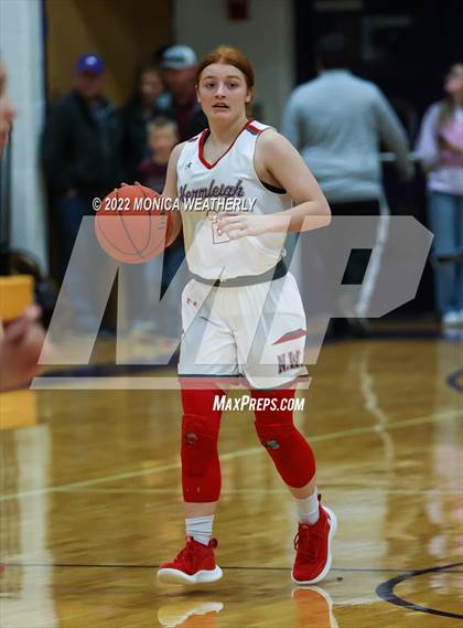 Thumbnail 2 in Eula vs Hermleigh (UIL 1A Regional Quarterfinal Playoff) photogallery.