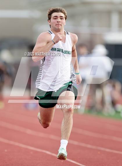 Thumbnail 1 in Husky Hilltop Classic photogallery.