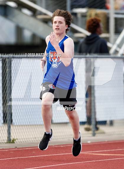 Thumbnail 1 in Husky Hilltop Classic photogallery.