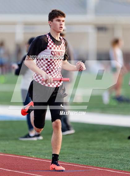 Thumbnail 2 in Husky Hilltop Classic photogallery.
