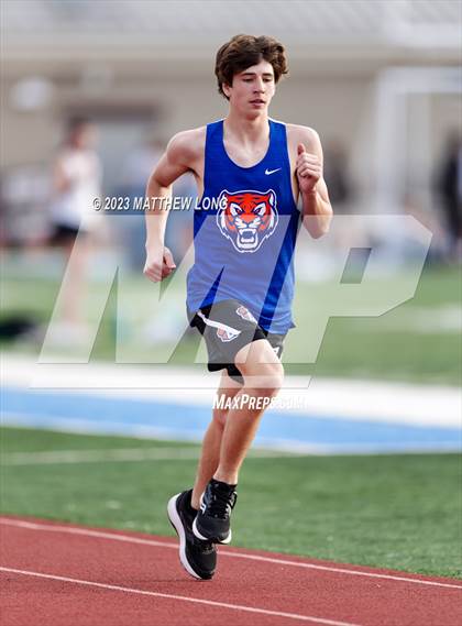 Thumbnail 2 in Husky Hilltop Classic photogallery.