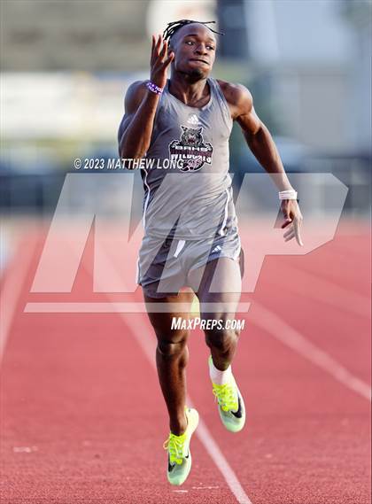 Thumbnail 2 in Husky Hilltop Classic photogallery.