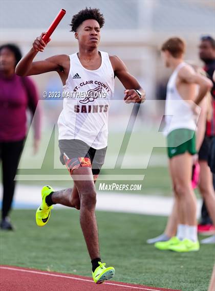 Thumbnail 2 in Husky Hilltop Classic photogallery.