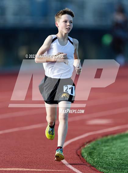 Thumbnail 2 in Husky Hilltop Classic photogallery.