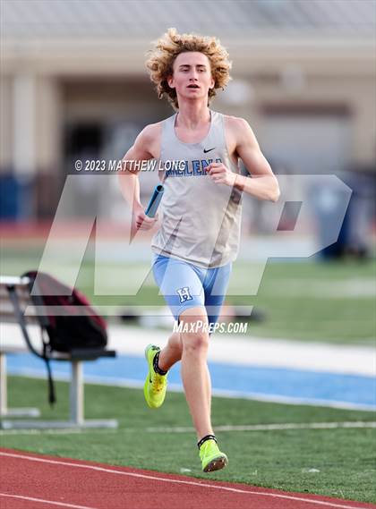 Thumbnail 2 in Husky Hilltop Classic photogallery.