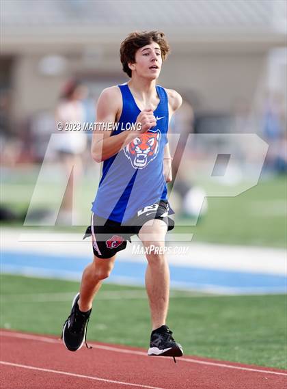 Thumbnail 3 in Husky Hilltop Classic photogallery.