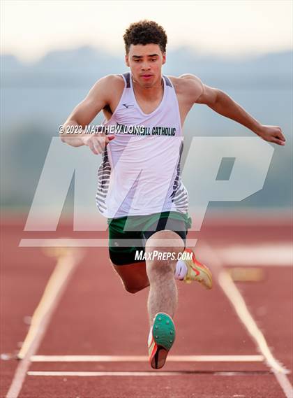 Thumbnail 3 in Husky Hilltop Classic photogallery.
