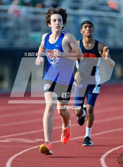 Thumbnail 2 in Husky Hilltop Classic photogallery.