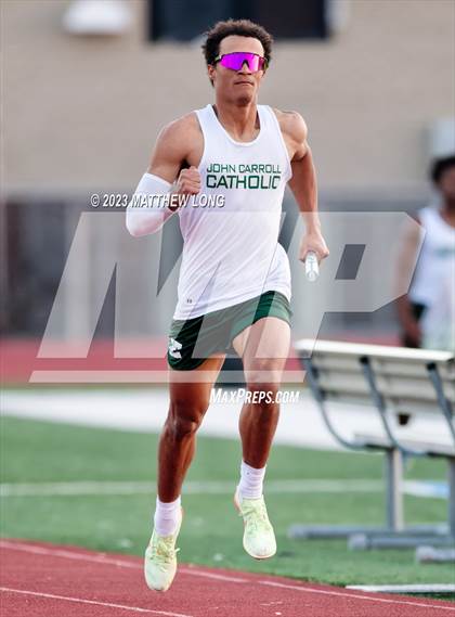 Thumbnail 2 in Husky Hilltop Classic photogallery.