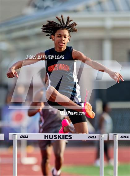 Thumbnail 2 in Husky Hilltop Classic photogallery.