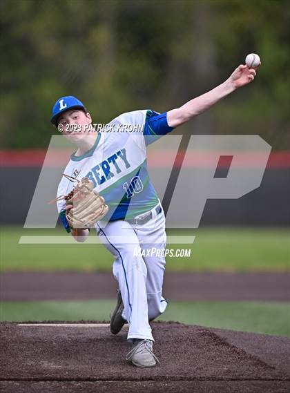 Thumbnail 3 in Hazen @ Liberty (3A KingCo District Baseball Tournament) photogallery.