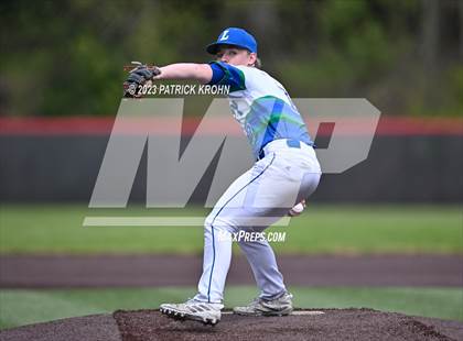 Thumbnail 2 in Hazen @ Liberty (3A KingCo District Baseball Tournament) photogallery.