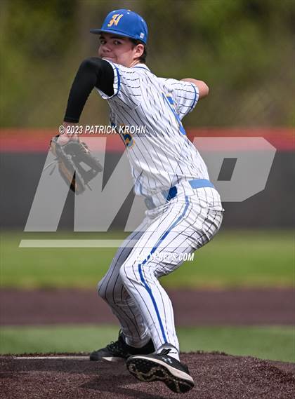 Thumbnail 1 in Hazen @ Liberty (3A KingCo District Baseball Tournament) photogallery.