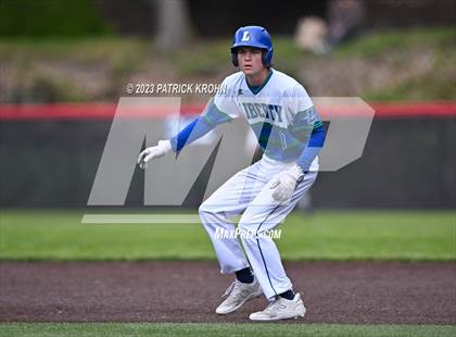 Thumbnail 2 in Hazen @ Liberty (3A KingCo District Baseball Tournament) photogallery.