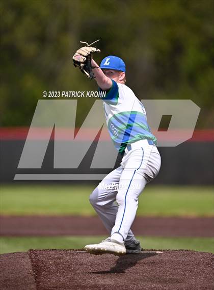 Thumbnail 2 in Hazen @ Liberty (3A KingCo District Baseball Tournament) photogallery.