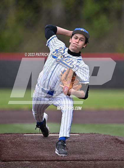 Thumbnail 1 in Hazen @ Liberty (3A KingCo District Baseball Tournament) photogallery.