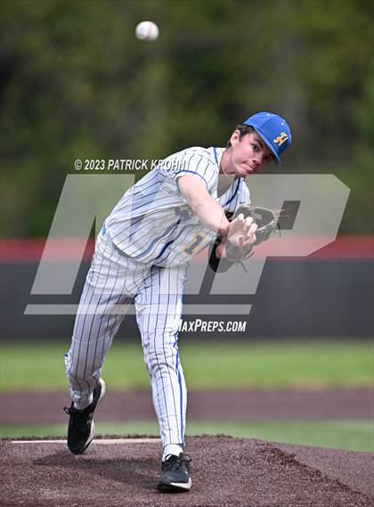 Thumbnail 1 in Hazen @ Liberty (3A KingCo District Baseball Tournament) photogallery.