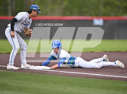 Thumbnail 1 in Hazen @ Liberty (3A KingCo District Baseball Tournament) photogallery.