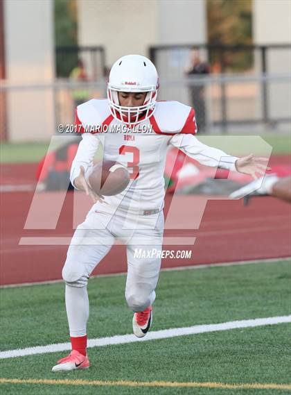 Thumbnail 2 in La Joya vs. Roma photogallery.