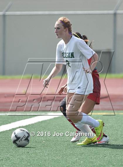Thumbnail 1 in Lee [Robert E.] vs Reagan [Ronald] (Comalander Stadium) photogallery.