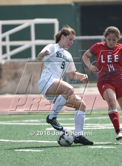 Thumbnail 2 in Lee [Robert E.] vs Reagan [Ronald] (Comalander Stadium) photogallery.