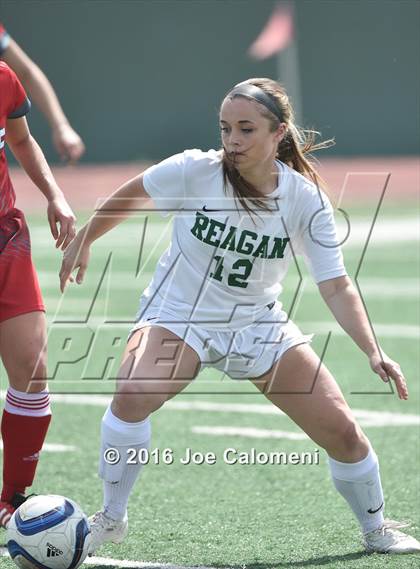 Thumbnail 2 in Lee [Robert E.] vs Reagan [Ronald] (Comalander Stadium) photogallery.
