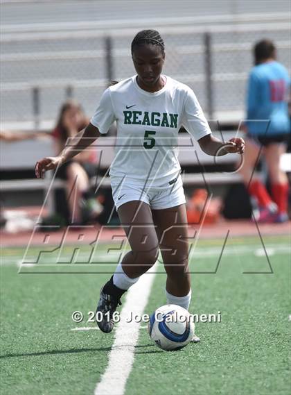 Thumbnail 1 in Lee [Robert E.] vs Reagan [Ronald] (Comalander Stadium) photogallery.